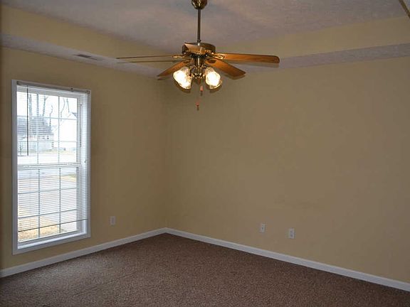 3rd image of 2733 Calais Ct
