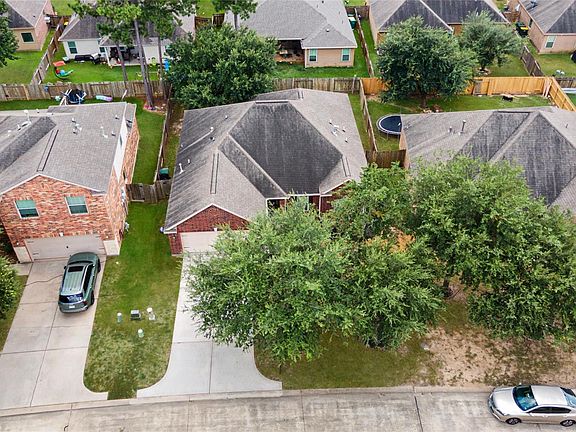 2nd image of 964 Wannan Ln