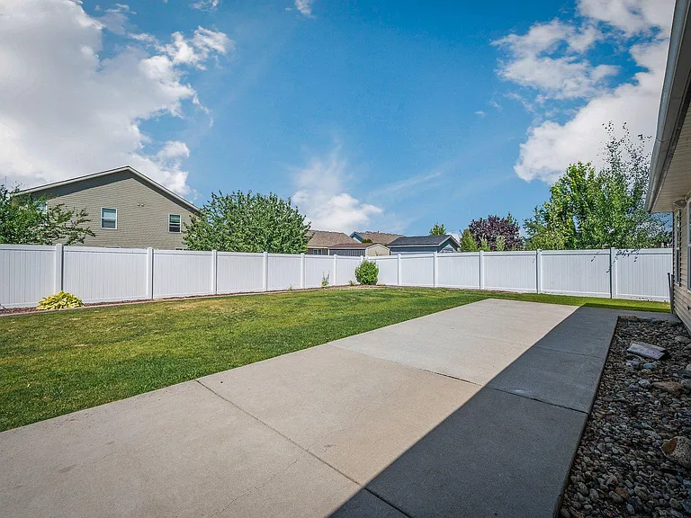 6933 N Fast Hawk Ln — Photo 28