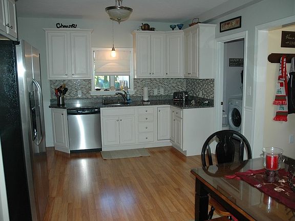 Kitchen with Laundry room