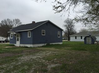 702 Maberly St, Holdrege, NE 68949