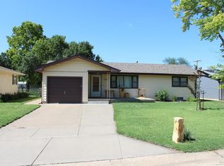 1219 Arlington Dr, Salina, KS 67401