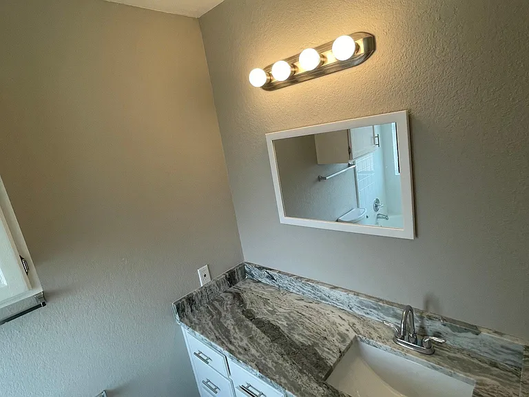 6108 Abrams Rd — Photo 3