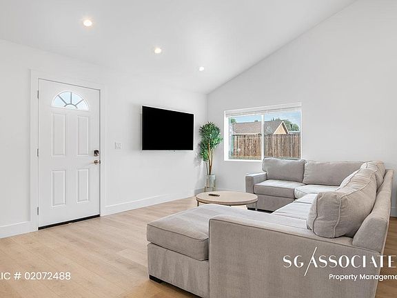 Flat screen TV, privacy blinds, a large comfy sectional make this a cozy retreat after a long day.