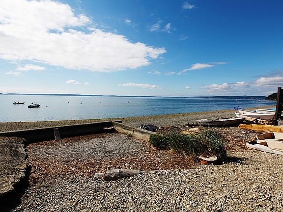 2nd image of 938 Madrona Beach Rd
