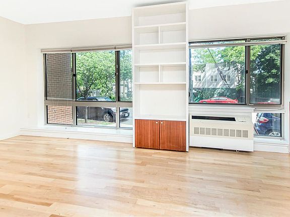 4th image of 3585 Greystone Ave #E1a