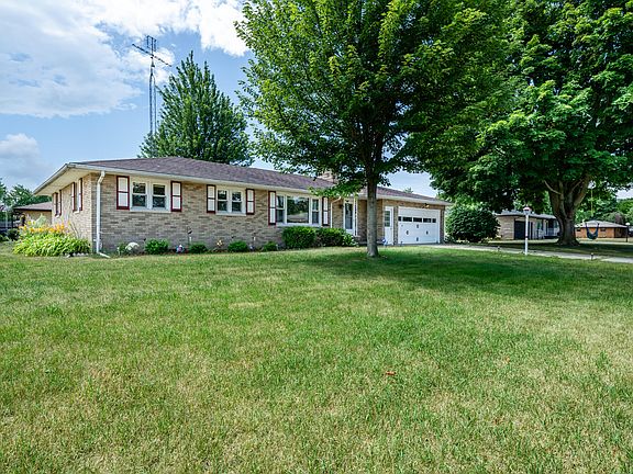 3rd image of 480 Kublick Dr
