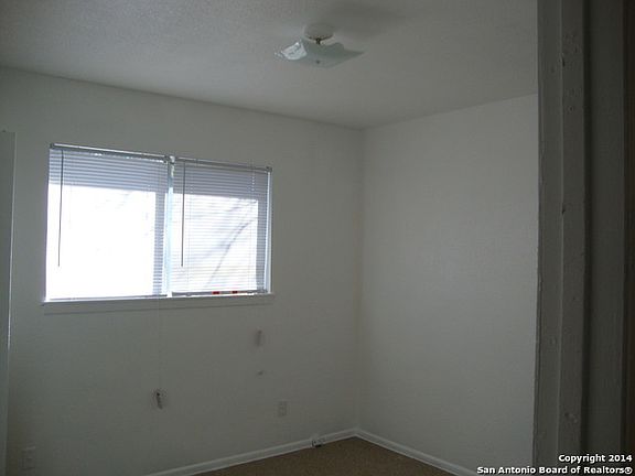 5th image of 515 Park Field Dr
