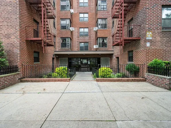 32-40 89th St #C409, Queens, NY 11369