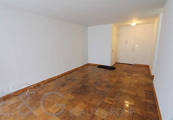 2nd image of 18311 Hillside Ave APT 6G
