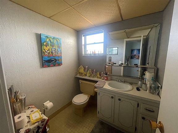 2nd image of 901 NE 14th Avenue #506