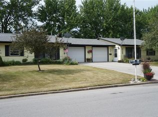 2765-2775 Summer Meadows Dr, Perry, IA 50220