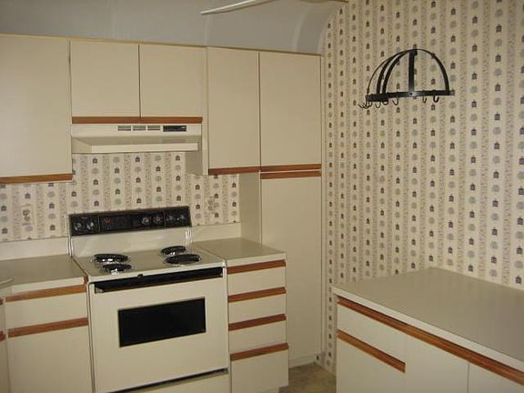 5th image of 3543 NW 35th St #1613