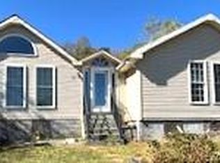 865 Gravel Lick Rd, Castlewood, VA 24224