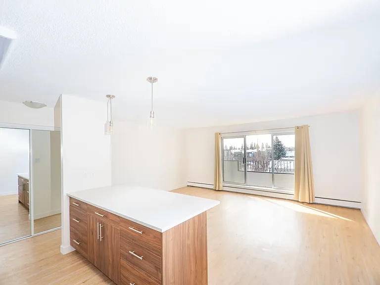 2719 17th Ave SW — Photo 15