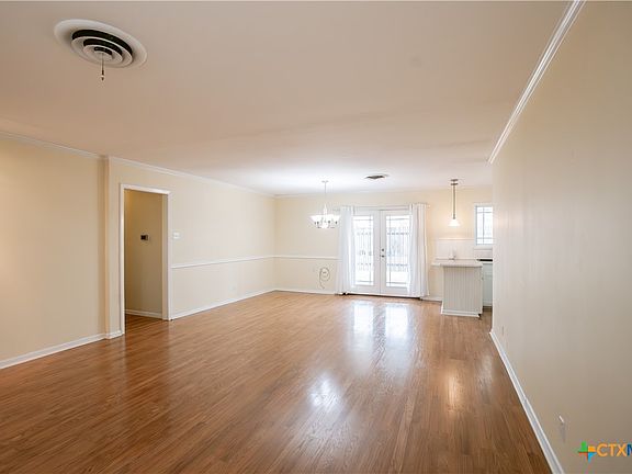 5th image of 101 Avalon Dr