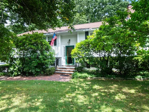 80 Foster Rd, Tewksbury, MA 01876