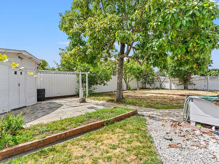 14700 Pansy St — Photo 29