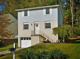 232 Valley Stream Dr, Delmont, PA