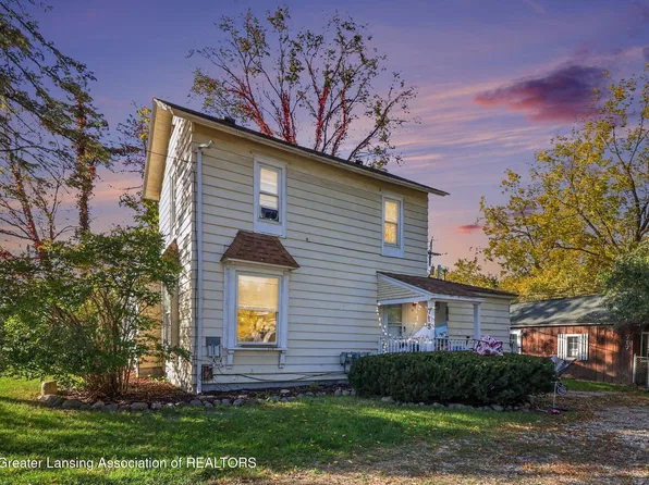 715 & 717 E Grand River Ave, Williamston, MI 48895