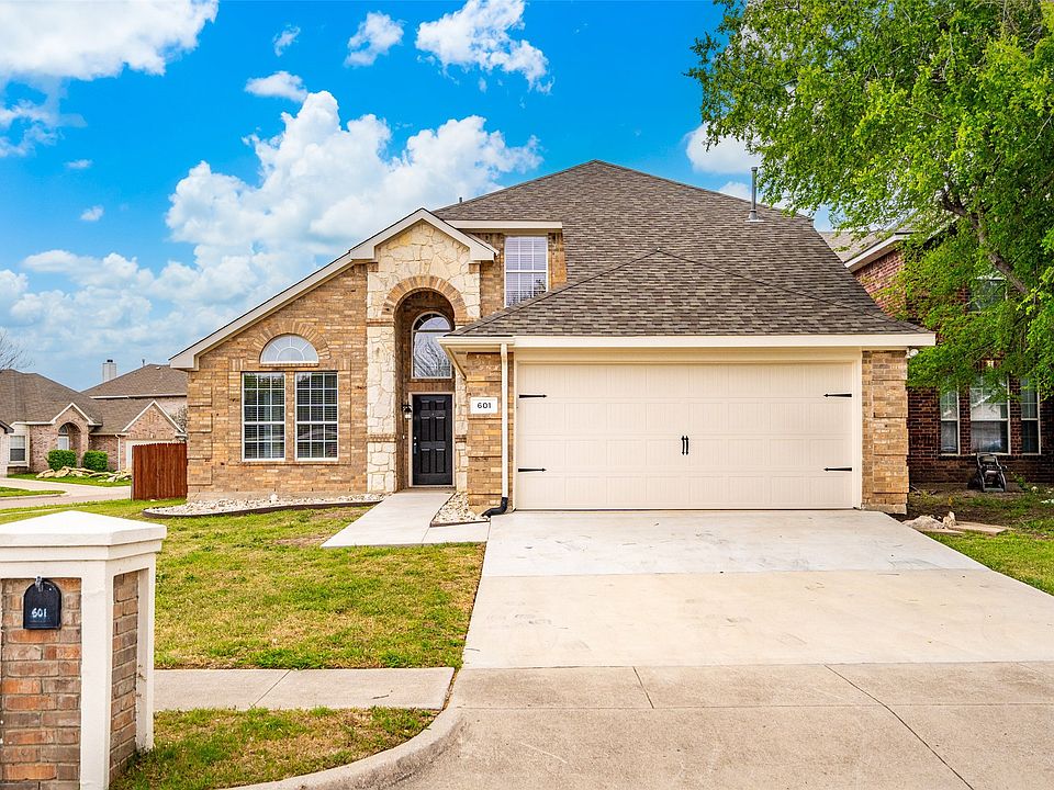 1st image of 601 Babbling Brook Dr