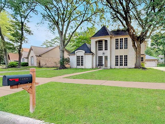 4th image of 15026 River Park Dr