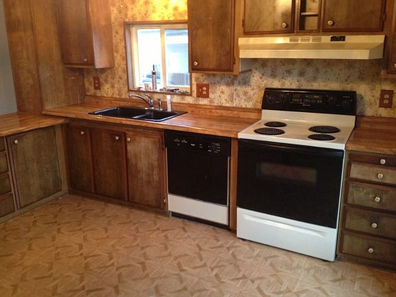 3rd image of 8706 143rd Ave Ct #E