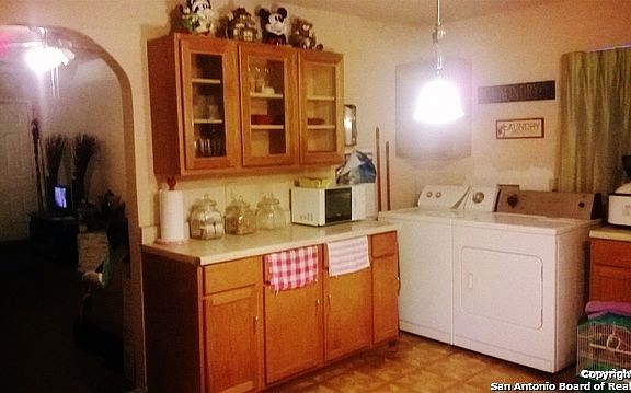 3rd image of 307 S San Joaquin Ave