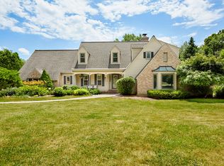 14135 Golf Pkwy, Brookfield, WI 53005