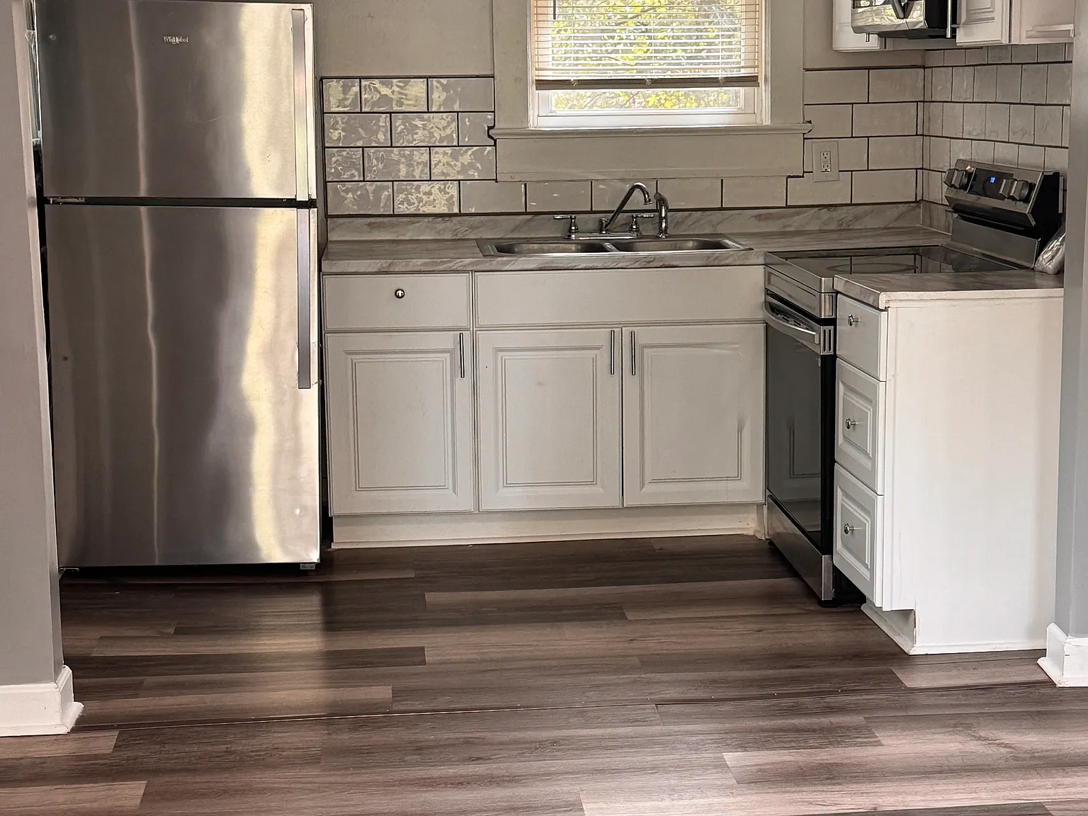 1 bed, 700 sqft, $895 — Photo 3