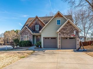 605 Secretariat Dr, Boiling Springs, SC 29316