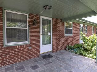 41 Denlinger Ave, Strasburg, PA 17579