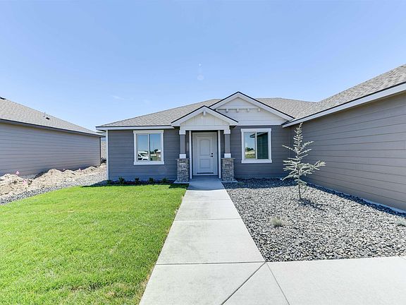 3rd image of 10514 Silverbright Dr