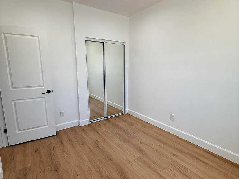324 N J St — Photo 13