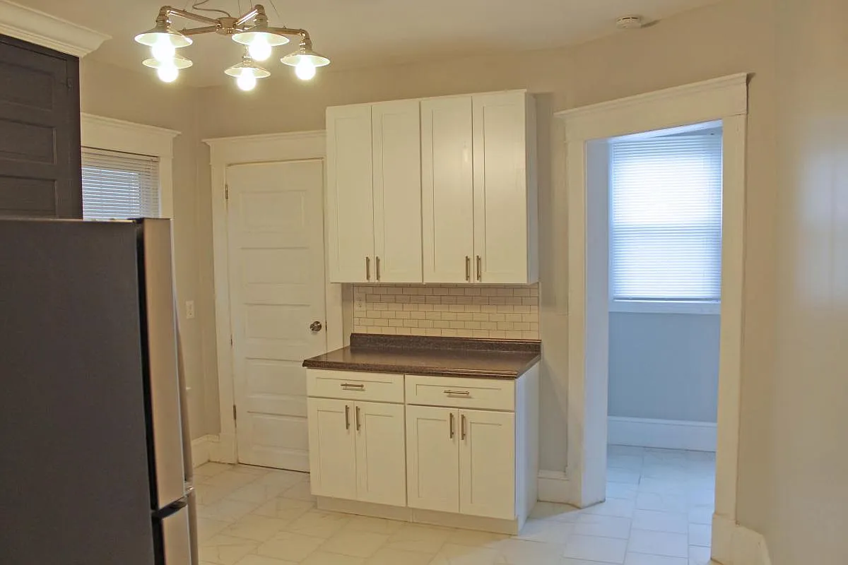 2 bed, 775 sqft, $1,675 — Photo 3