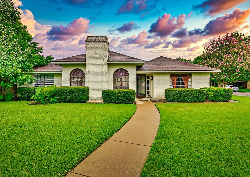 1st image of 4201 Trowbridge Dr