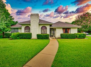 4201 Trowbridge Dr, Arlington, TX 76013