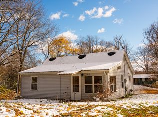 808 Clinton St, Marshall, MI 49068