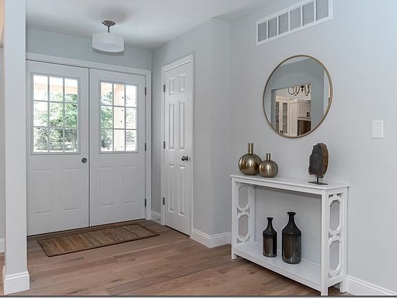 2nd image of 28499 Orange Meadow Ln