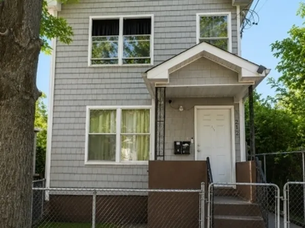 212 N 1St St, Paterson City, NJ 07522