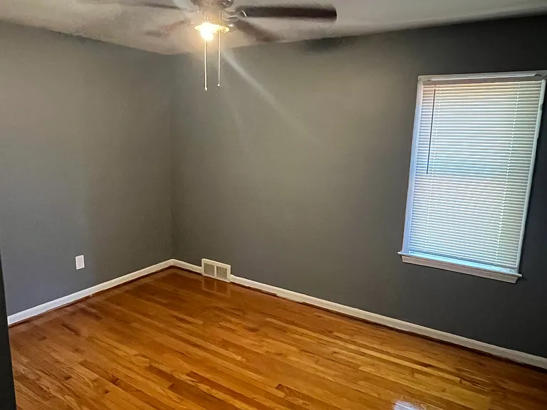 15300 Stahelin Ave — Photo 6