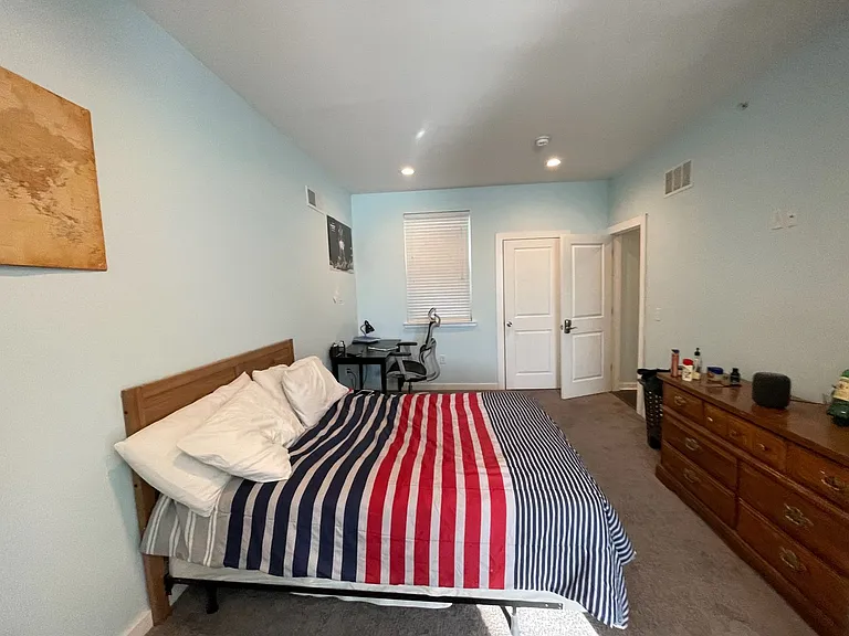 1411 W Thompson St — Photo 11