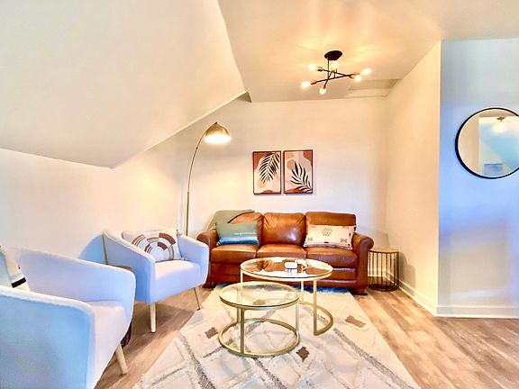 4th image of 2324 E Oklahoma Ave #2324A
