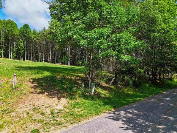 Dogwood Ln SW, Willis, VA 24380