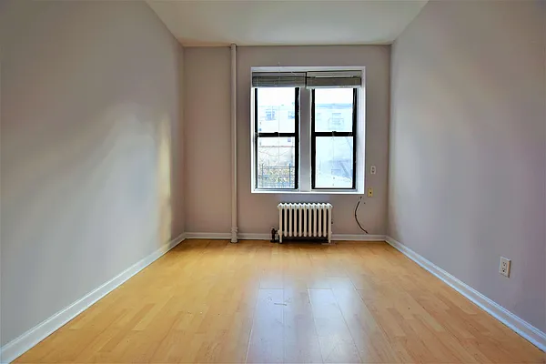 Rented by NYC Realty Brokers LLC | media 6