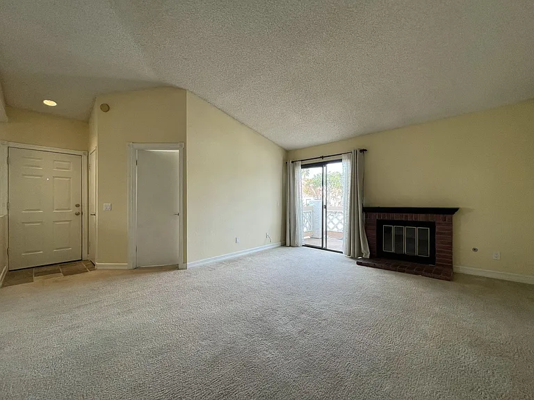9489 Fairgrove Ln #202 — Photo 7