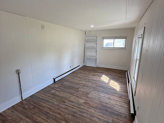 4th image of 10204 Willis Rd #1