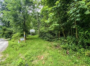 Williams Rd, Gallipolis, OH 45631