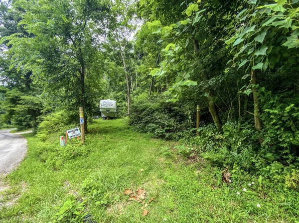 Williams Rd, Gallipolis, OH 45631