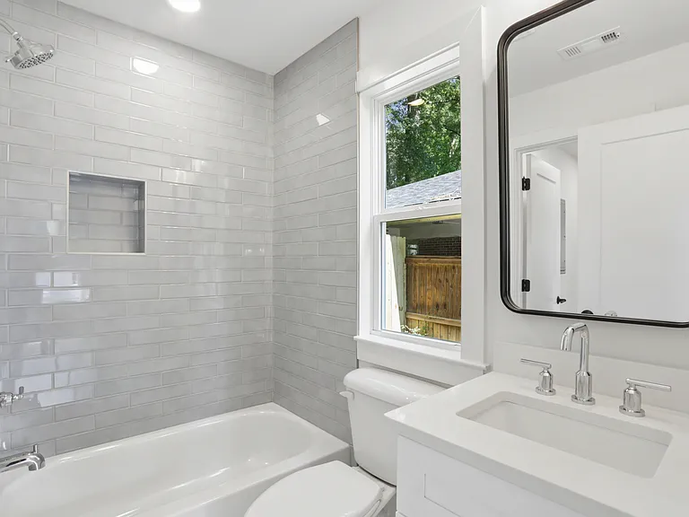 2nd bathroom 2